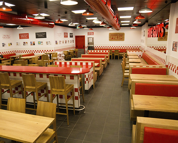 five-guys-tienda-2-el-triangle